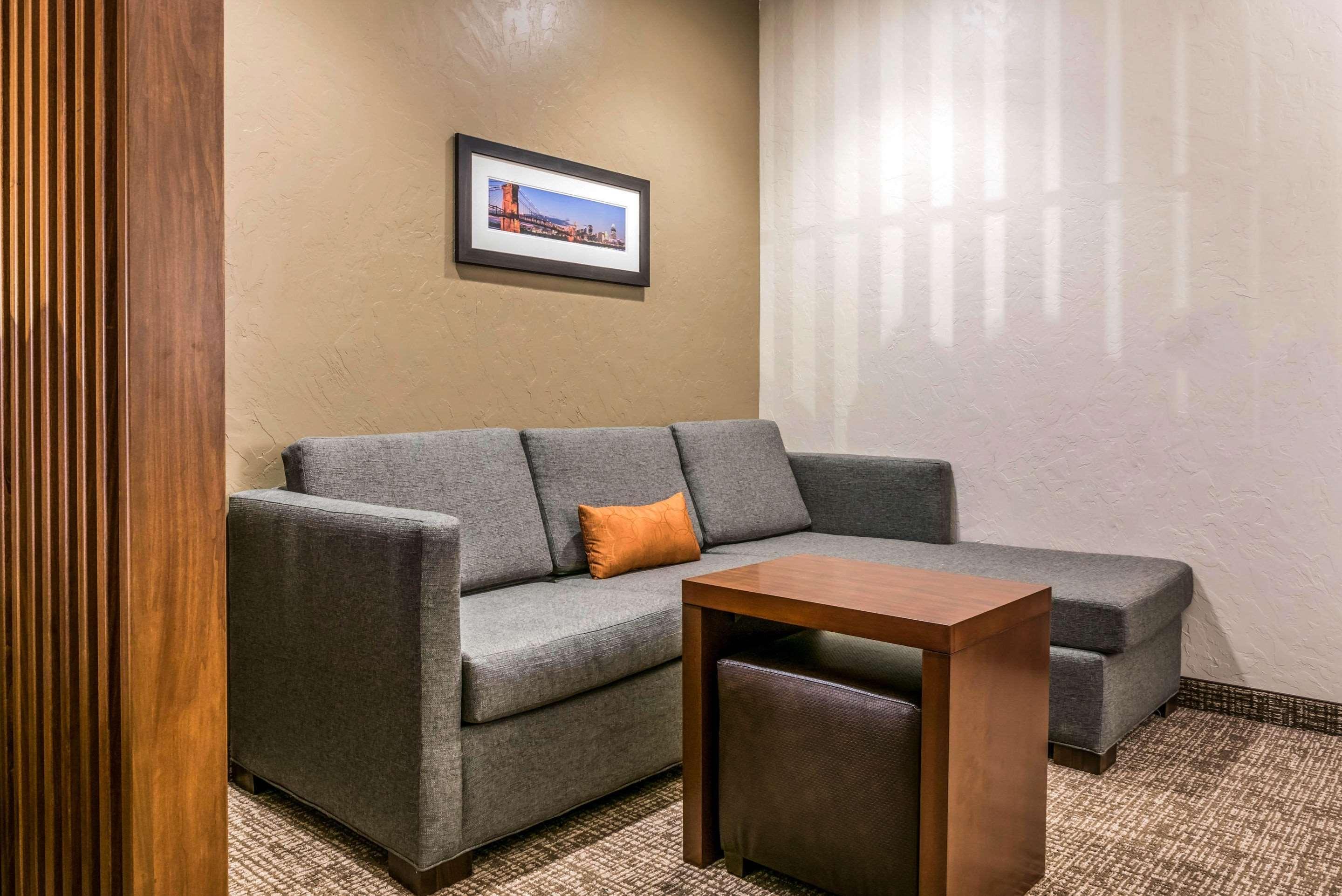 Comfort Suites Florence - Cincinnati South מראה חיצוני תמונה
